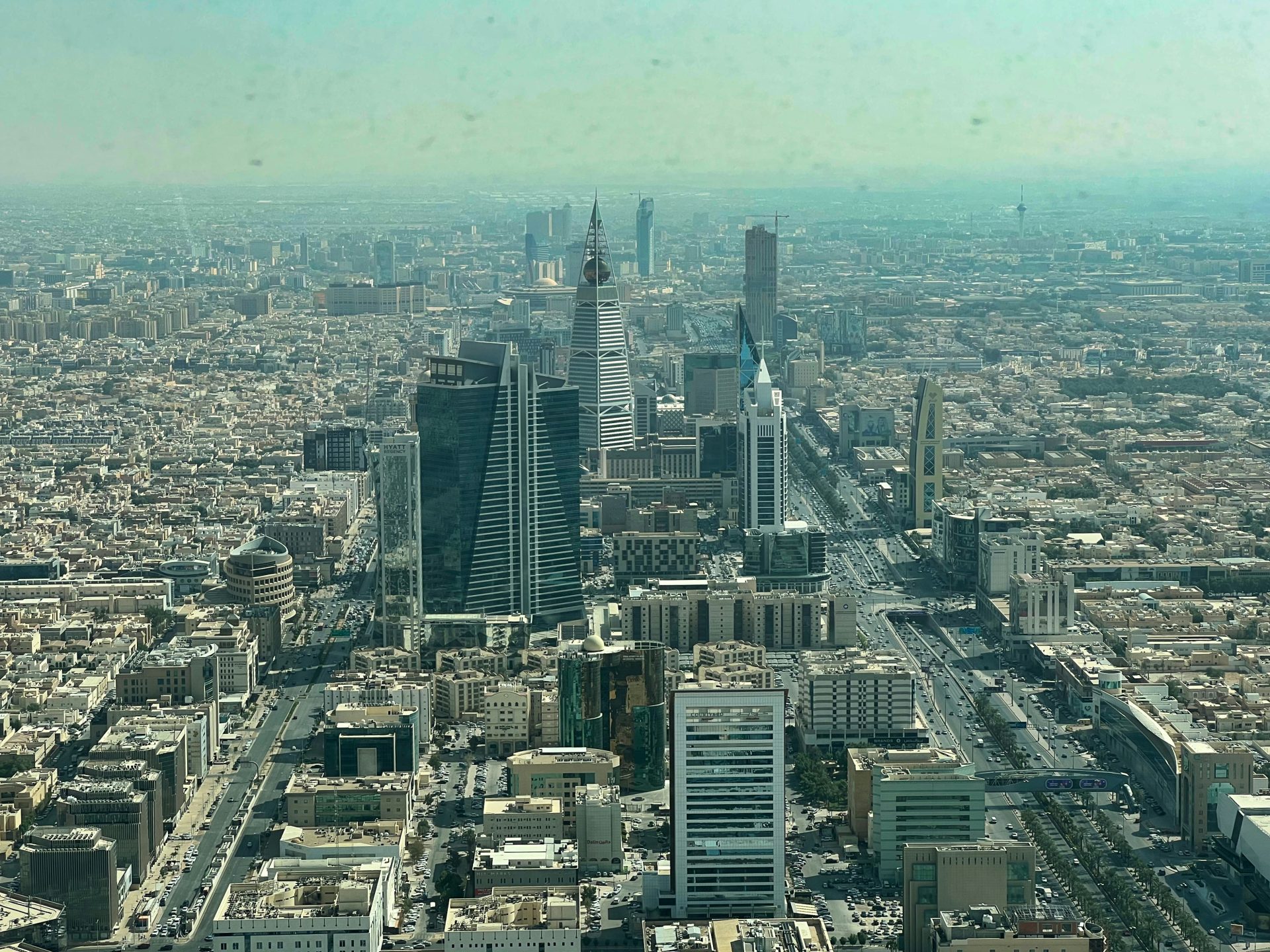 Riyadh office market booms in Q1 2024: Grade A space in high demand ...